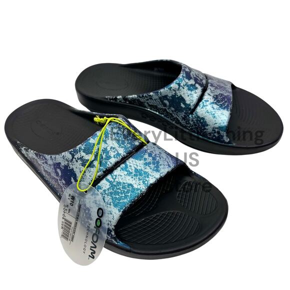 Nw Oofos Ooahh Slide Sandals Womens 10 Iridescent Snake Limited Edition Recovery - Picture 1 of 6